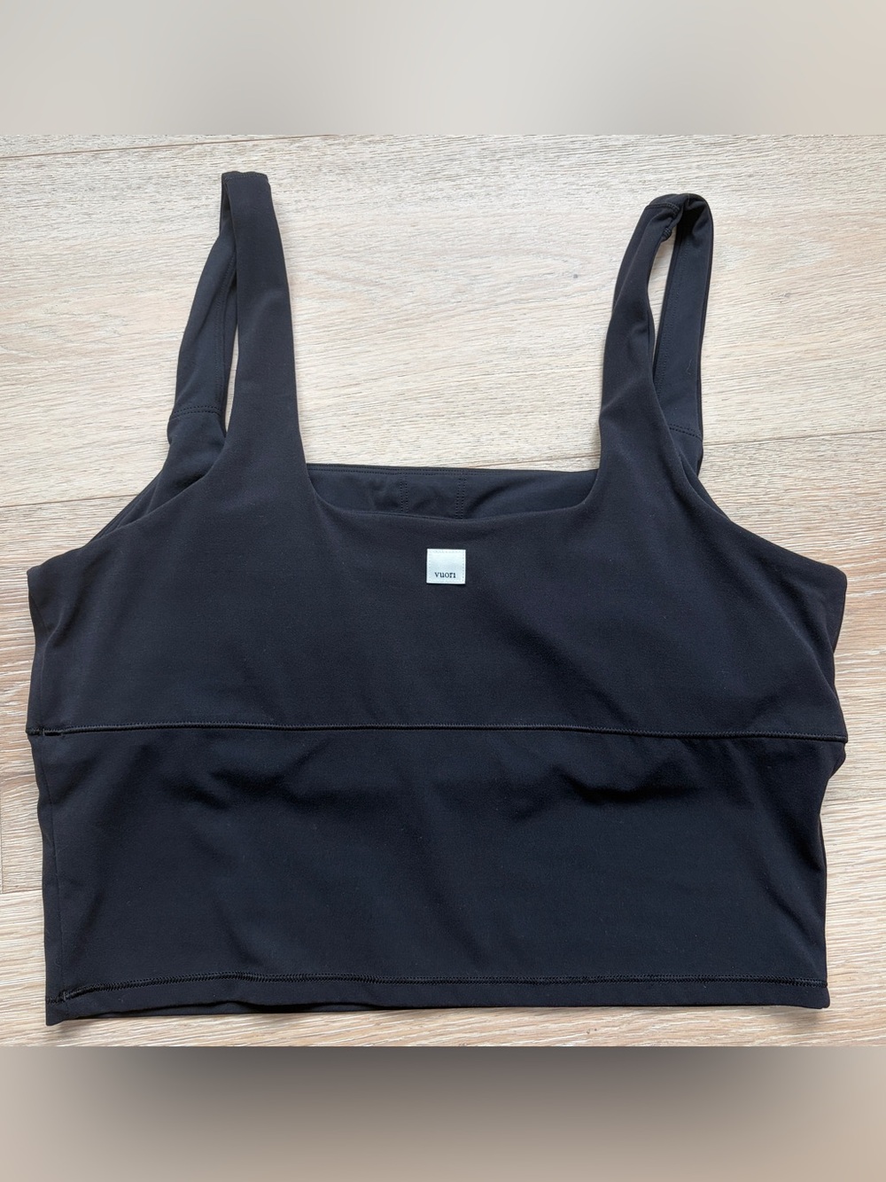 Vuori AllTheForm Support Tank Black XL Built In Bra Shelf Crop Yoga Top*W25 - Picture 3 of 6